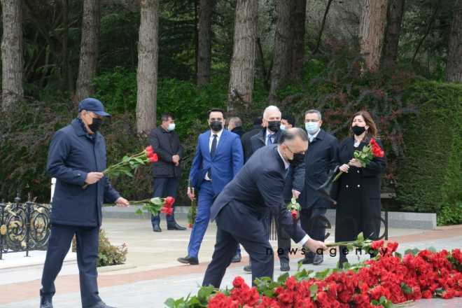 Public reps of Azerbaijan paying tribute to late National Leader Heydar Aliyev.Azerbaijan Baku May 10 2021